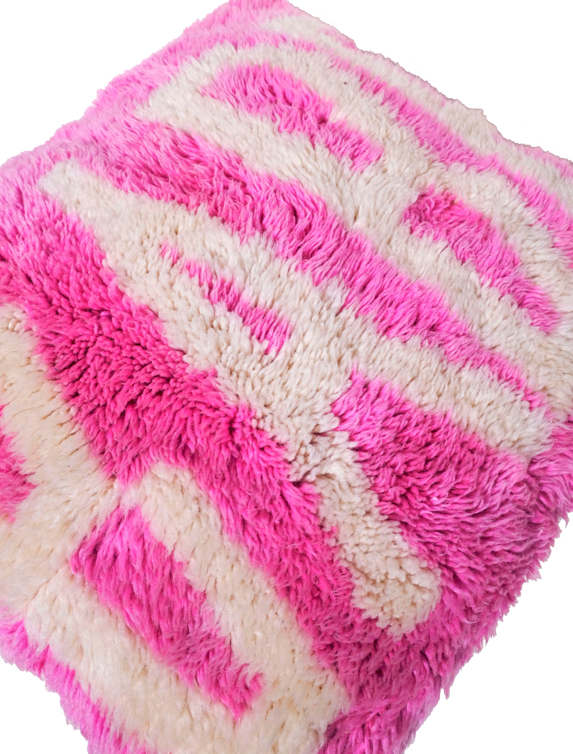 Meet our latest cushion made from a Beni Mrirt rug. Vibrant neon pink, adorned with the word "BABE" in white yarn, this 55x55cm delight effortlessly infuses joy into any space. It's not just decor; it's a celebration of style and comfort. Watch your room bloom with the playful charm of "Babe in Bloom," a vivid testament to the power of color and design.